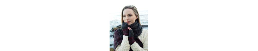 Scarves and squares of silk Nordic spirit