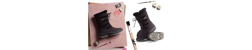 Oferta en zapatos abrigados para mujeres y hombres, botas para la nieve y botas para después del esquí, zuecos de madera y sandalias suecas.