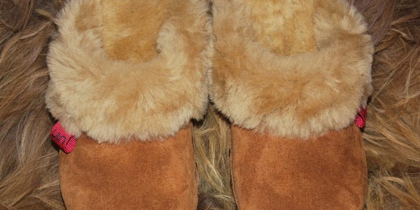 INDIANA— « Sabots fourrés en peau de mouton retournée camel »